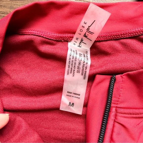 Nicole Miller Brick Red Long Sleeve Bodysuit with Zipper NWT - Picture 7 of 9